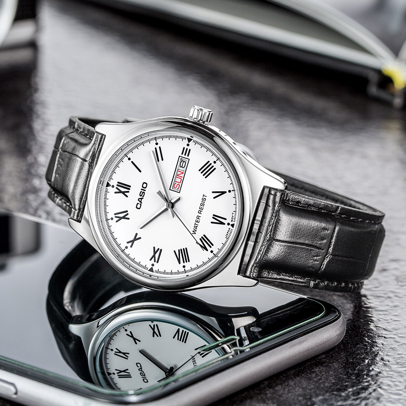 カシオ MTP‑V006L メンズ アナログ腕時計 |    - Leather Watch Band Men のレビューと価格